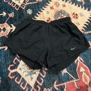 Black Nike running shorts XS